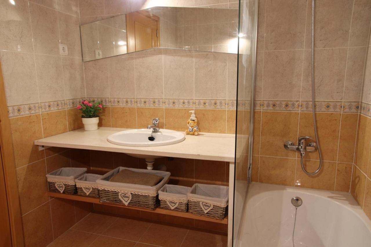 Quartos Confortaveis Em Casa Proximo Ao Mosteiro Баталя Екстер'єр фото