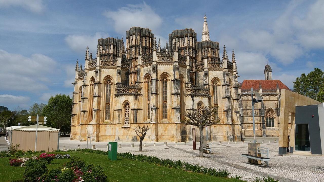 Quartos Confortaveis Em Casa Proximo Ao Mosteiro Баталя Екстер'єр фото